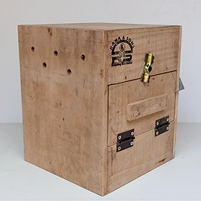 Love Bird Keekar wood breeding box (w8.5xd8.5xh10)